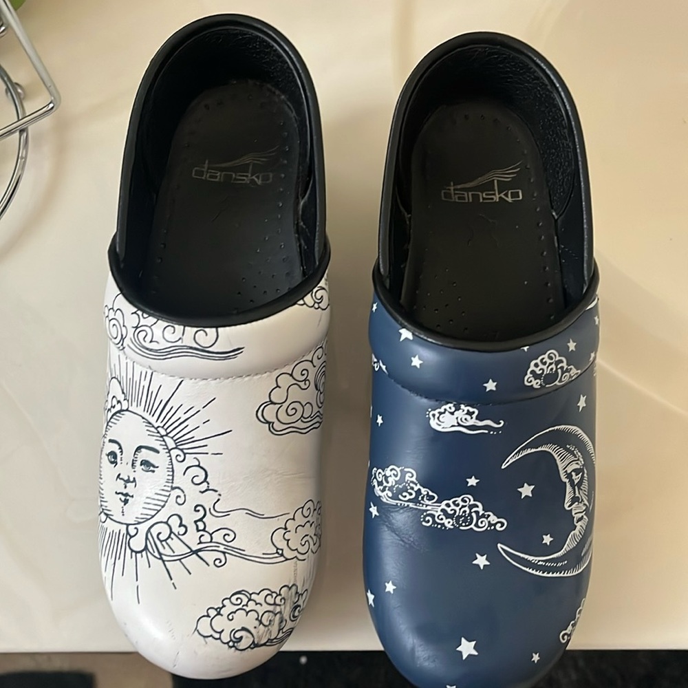 Almost new Dansko clogs